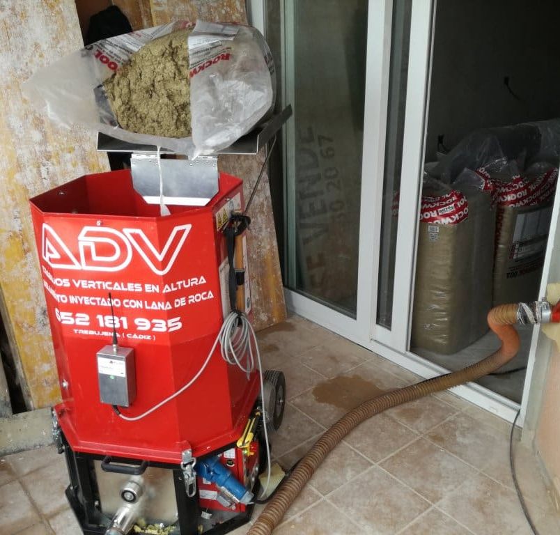 ADV Aislamiento de Viviendas Insuflado extractor